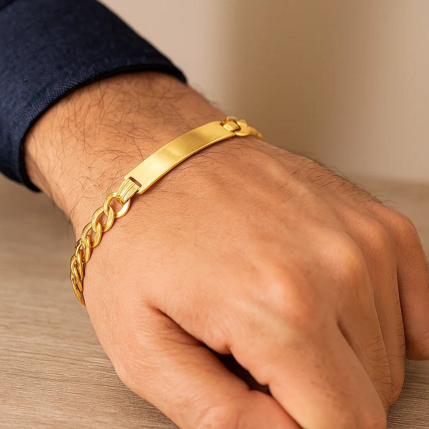 14k Yellow Gold 8 1/2 inch Mens Curb Chain ID Bracelet (8.30 mm)