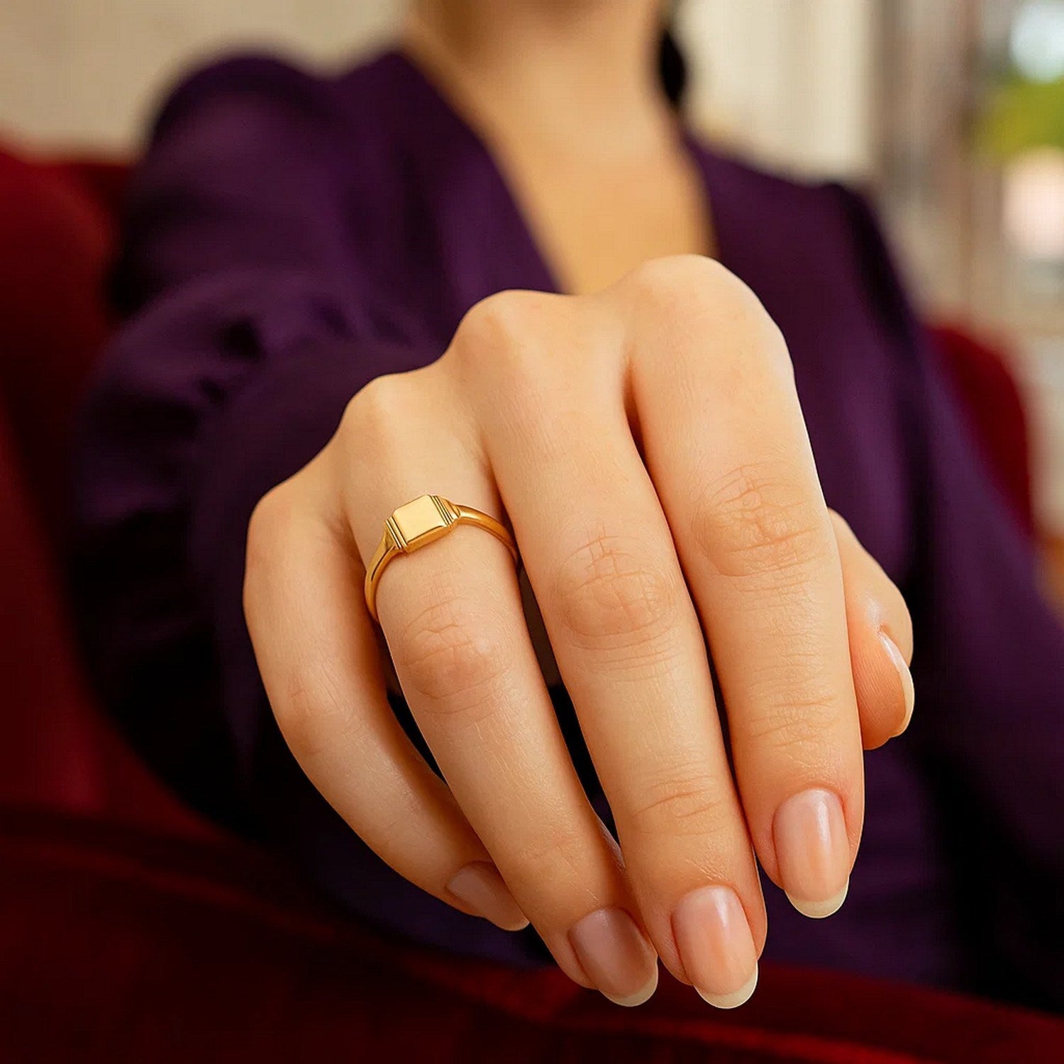 Mini Signet Ring in 14K Yellow Gold (2.00 mm)