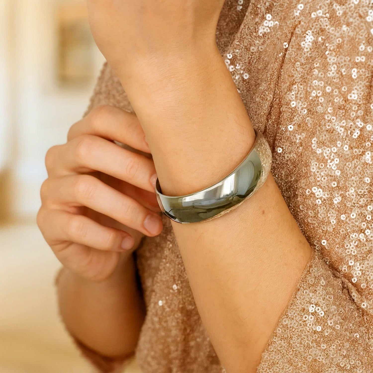 Sterling Silver Rhodium Plated Domed Classic Bangle (18.50 mm)