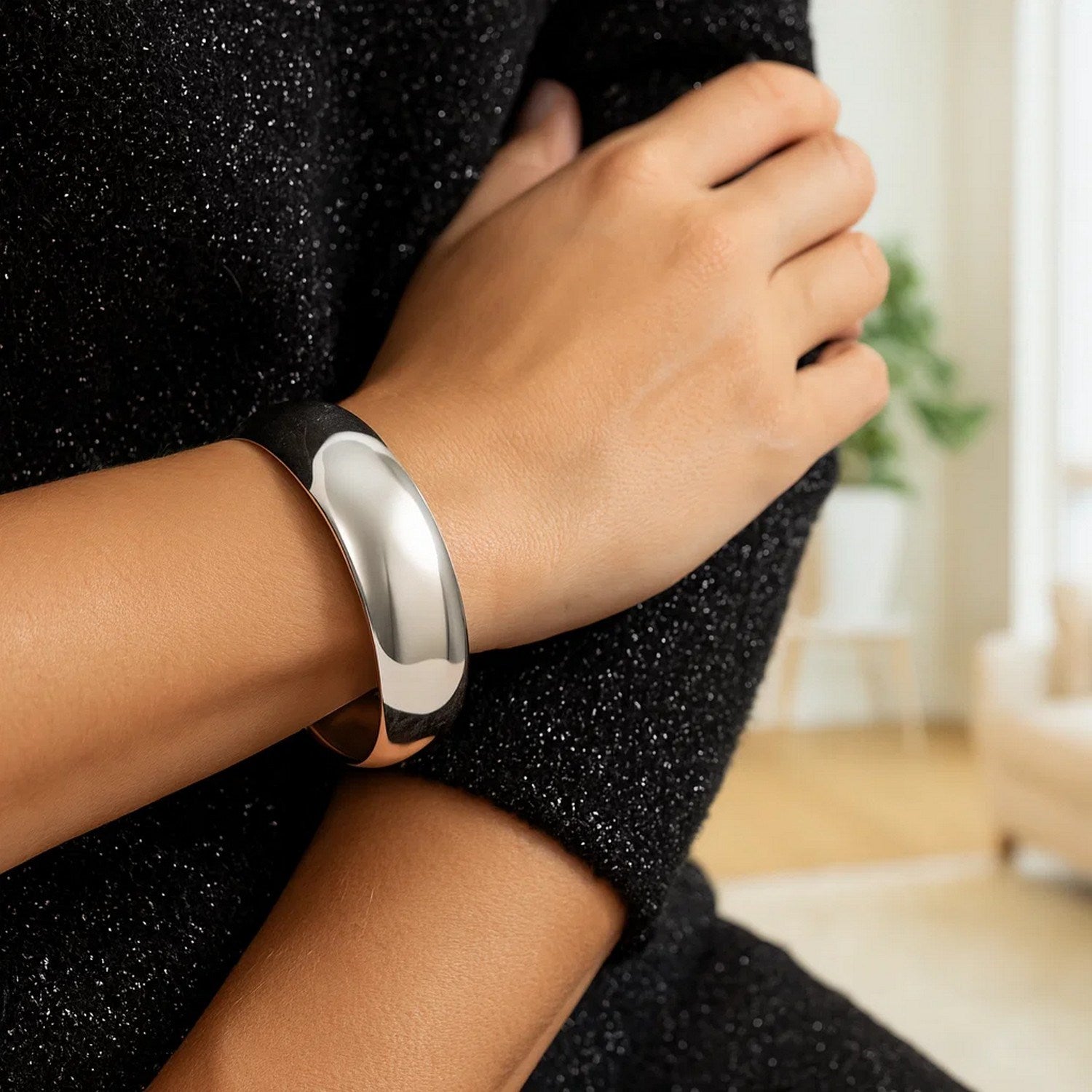 Sterling Silver Rhodium Plated Domed Classic Bangle (18.50 mm)