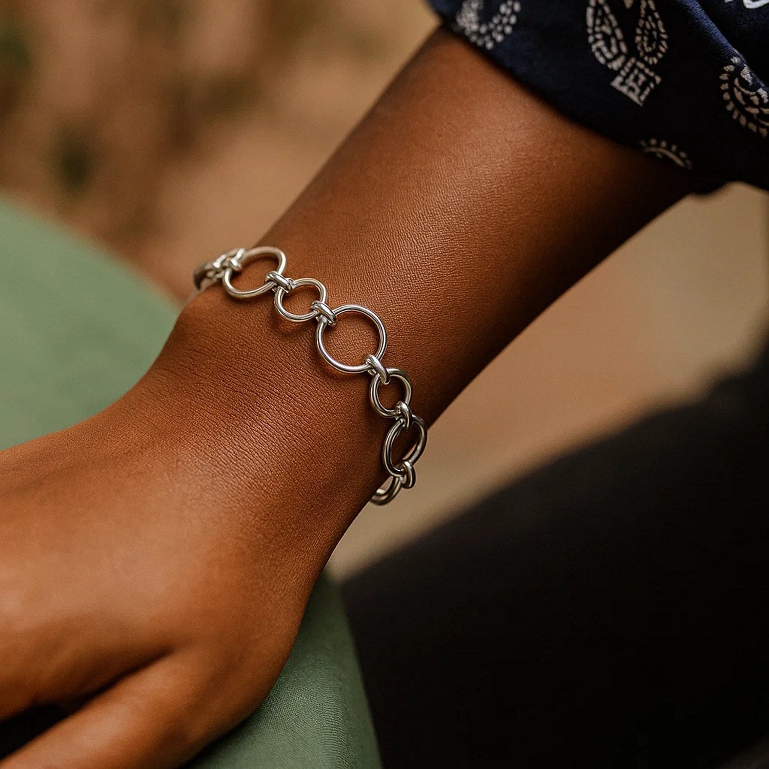 Sterling Silver Rhodium Plated Round Link Bracelet