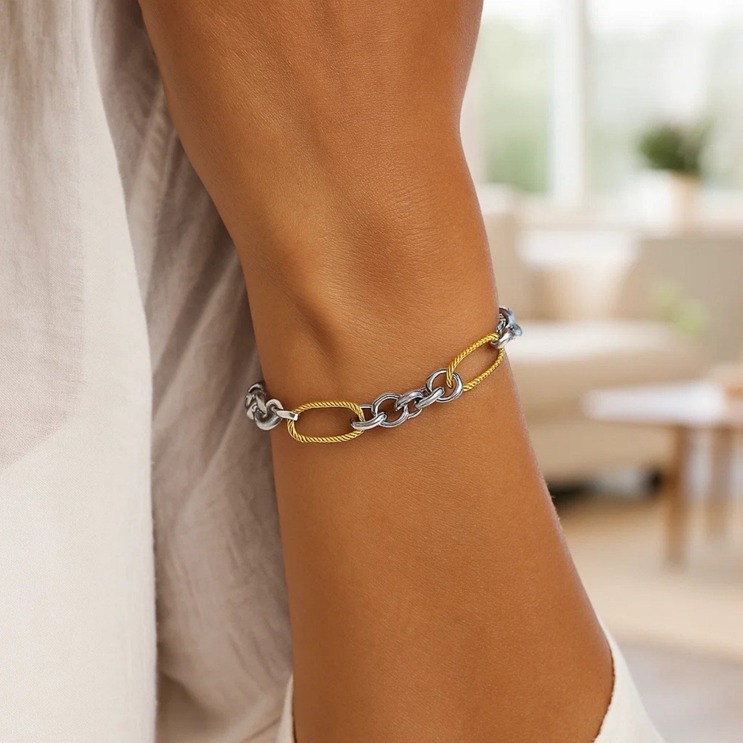 14k Two-Tone Gold Bracelet with Cable Textured Oval and Round Links (7.10 mm)