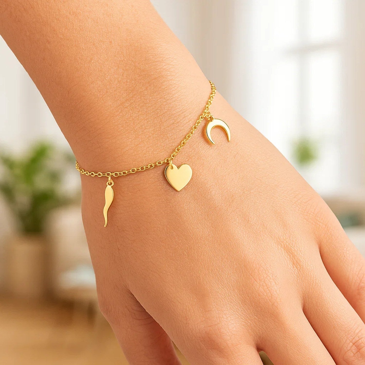 14k Yellow Gold 7 inch Bracelet with Polished Charms
