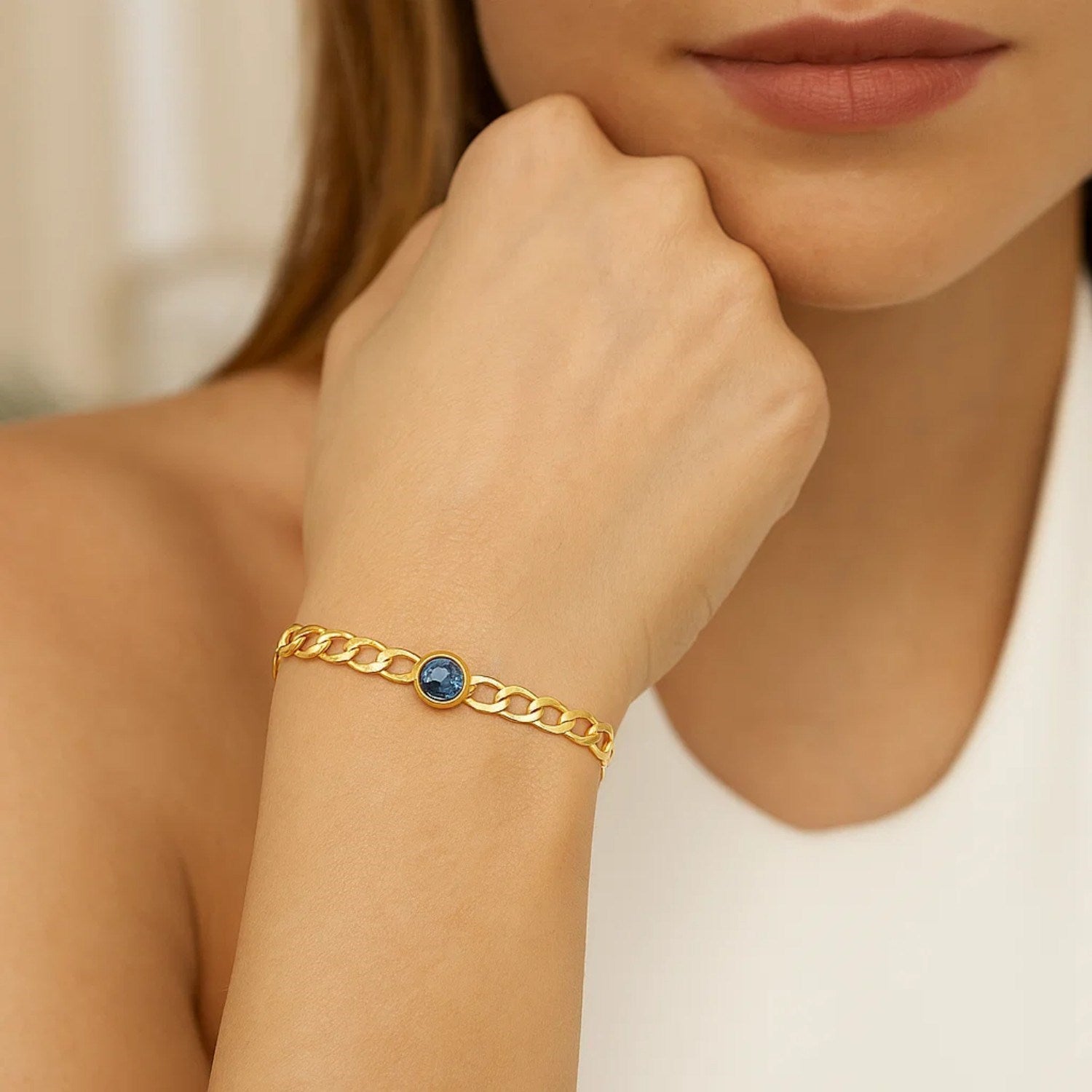 14K Yellow Gold Blue Topaz Curb Chain Bracelet (3.60 mm)